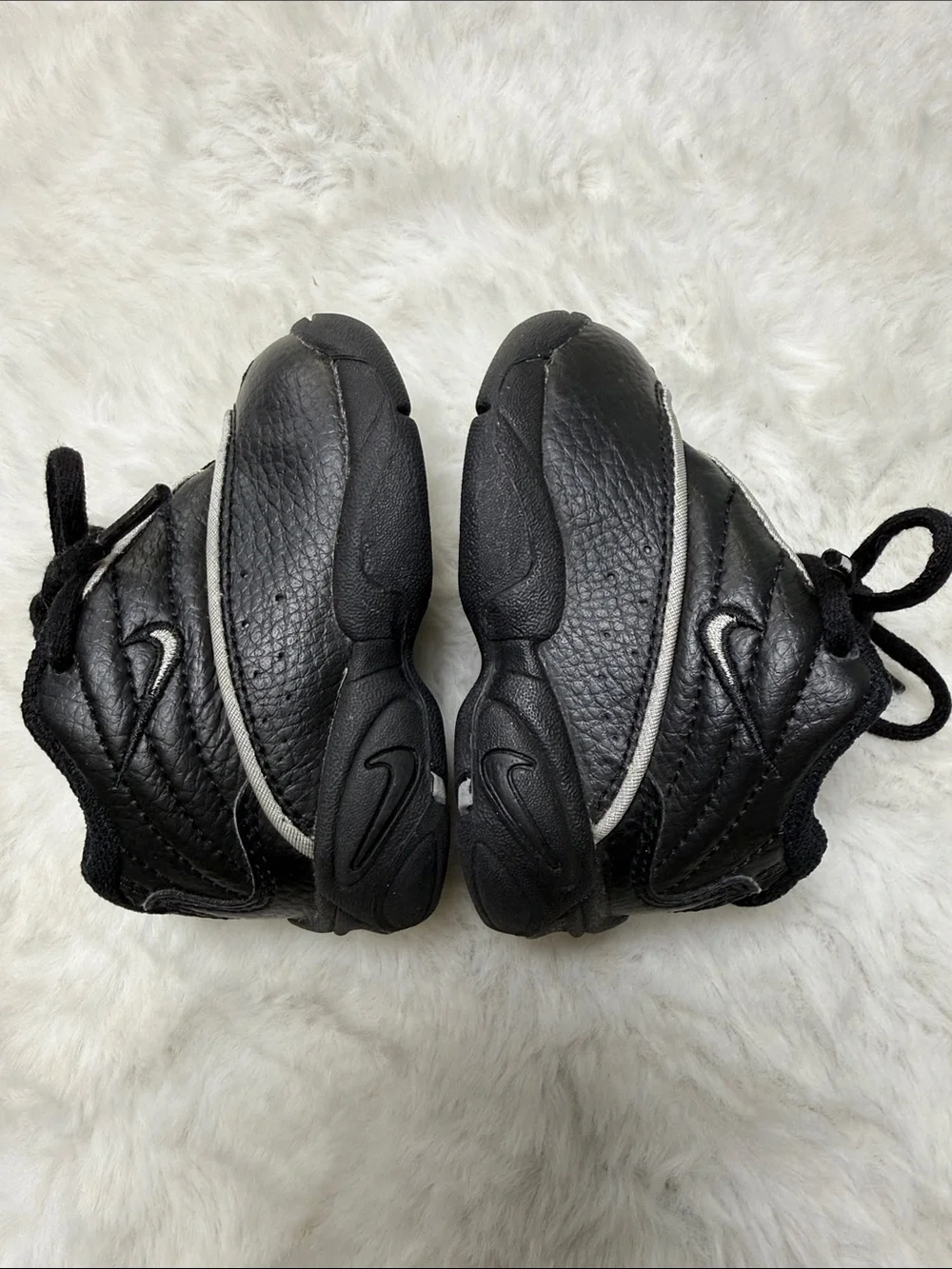 Nike Flight Team TD Infant Baby Basketball Shoes 2C Black Silver Leather Sneaker
